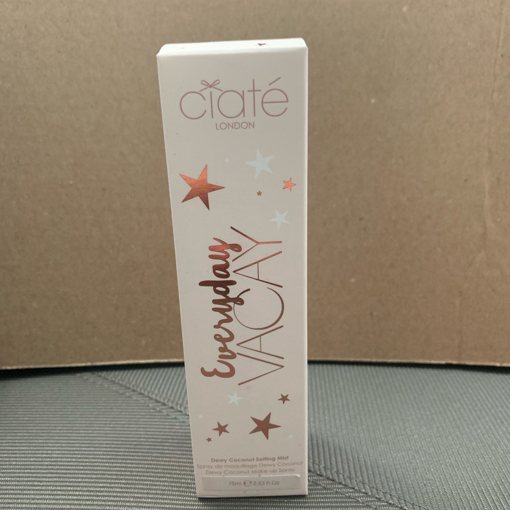 Ciaté everyday vacay coconut setting mist